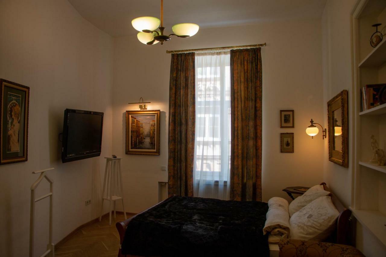 Apartment Antique *